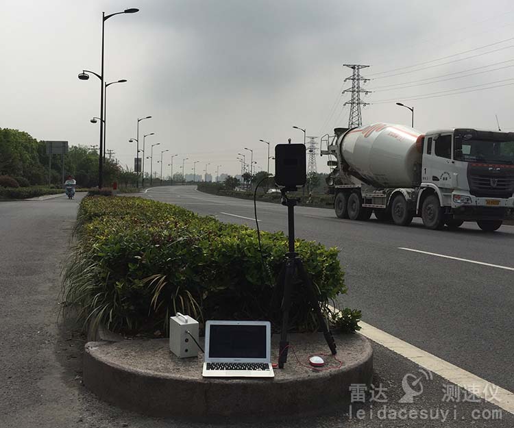 HT3000-E移动高清测速仪城际道路测速效果图